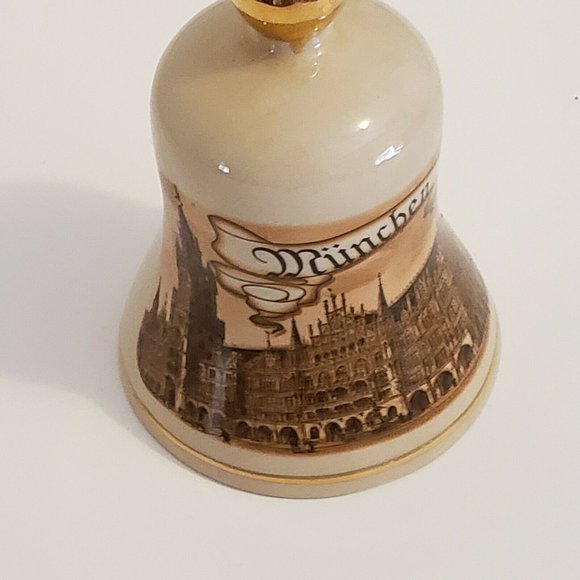 Munchen, Bavaria, Germany Skyline View Bell - Picture 8 of 10